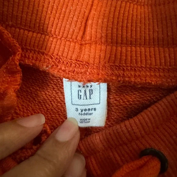 Gap hoodie with zipper toddler size 3t - Picture 6 of 6